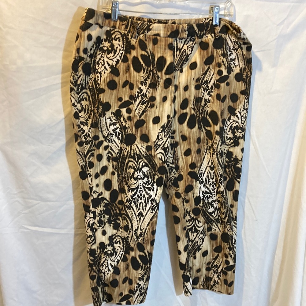 Chico’s leopard crops